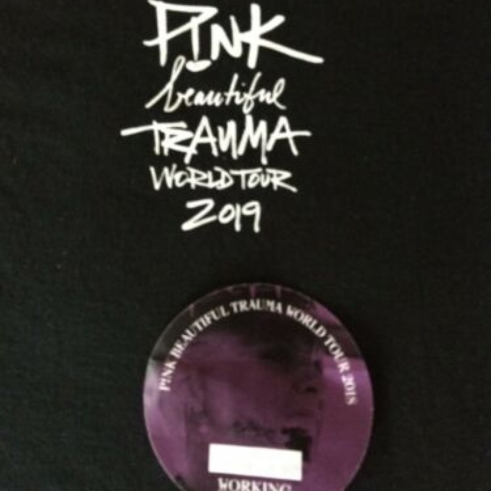 Pink Beautiful Trauma 2019 Tour Collector's Set T-Shirt & Pass Limited Edition